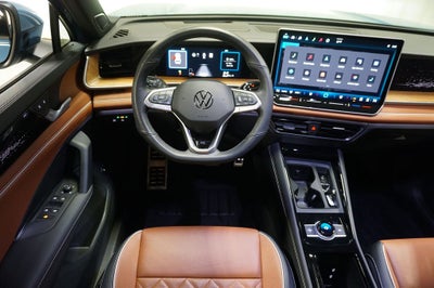 2025 Volkswagen Tiguan 2.0T SEL R-Line