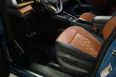 2025 Volkswagen Tiguan 2.0T SEL R-Line