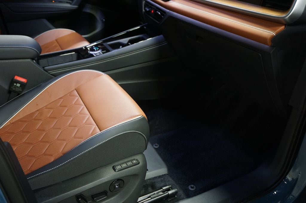 2025 Volkswagen Tiguan 2.0T SEL R-Line
