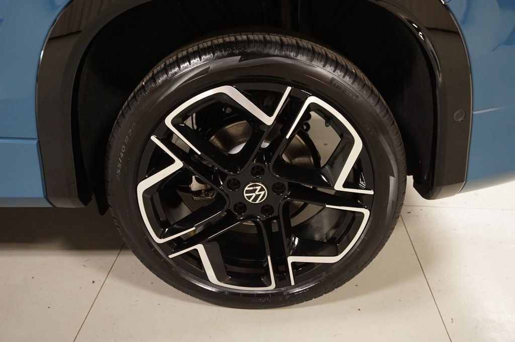 2025 Volkswagen Tiguan 2.0T SEL R-Line