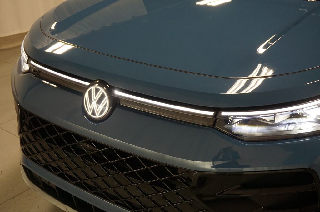 2025 Volkswagen Tiguan 2.0T SEL R-Line