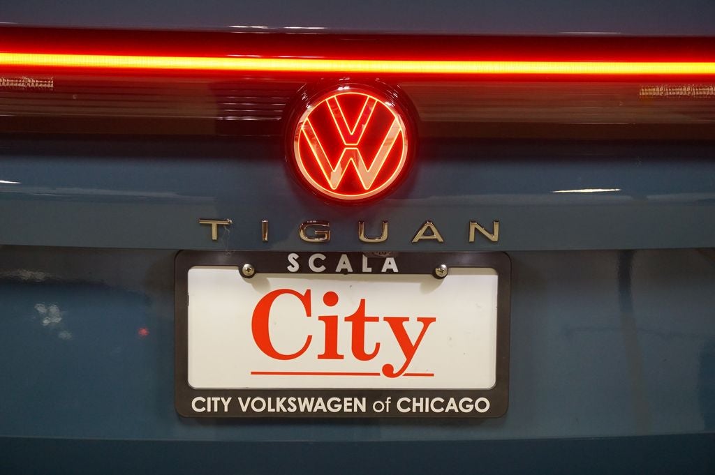 2025 Volkswagen Tiguan 2.0T SEL R-Line