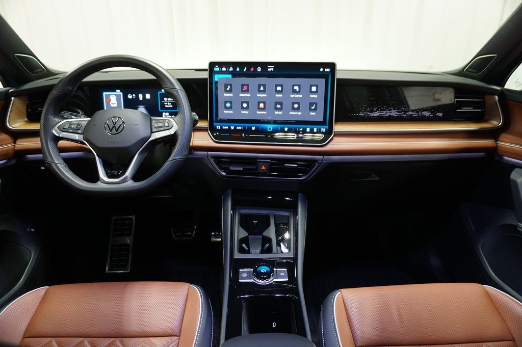 2025 Volkswagen Tiguan 2.0T SEL R-Line
