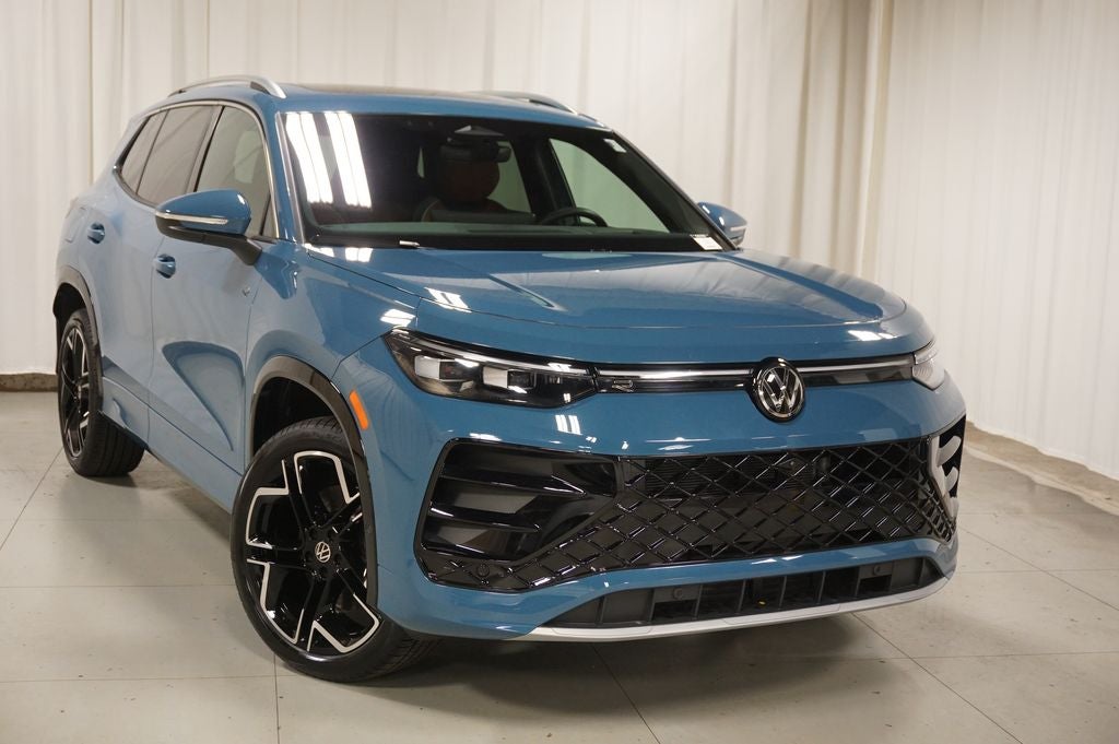 2025 Volkswagen Tiguan 2.0T SEL R-Line