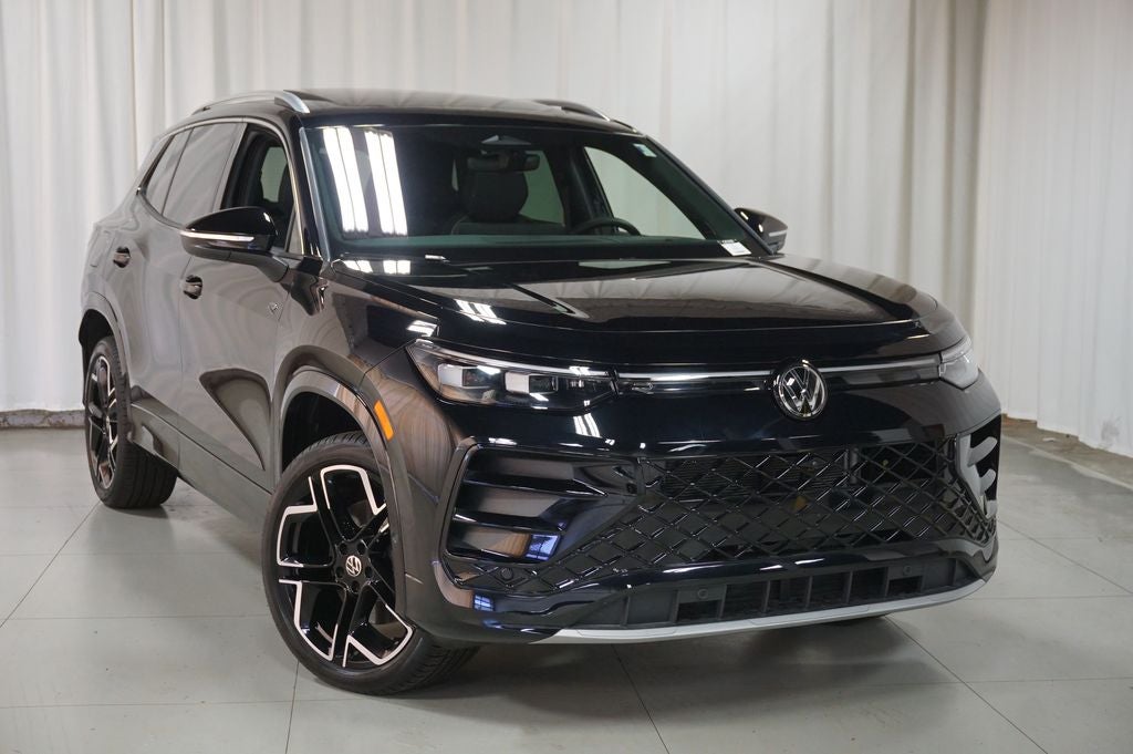 2025 Volkswagen Tiguan 2.0T SEL R-Line
