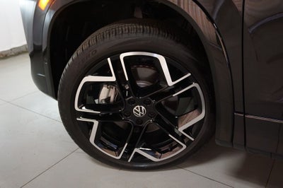 2025 Volkswagen Tiguan 2.0T SEL R-Line