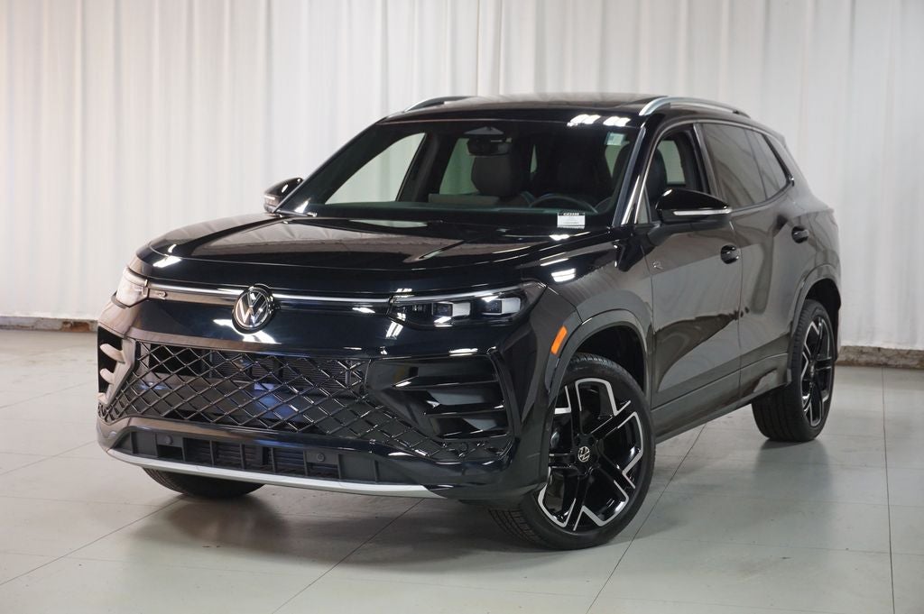 2025 Volkswagen Tiguan 2.0T SEL R-Line