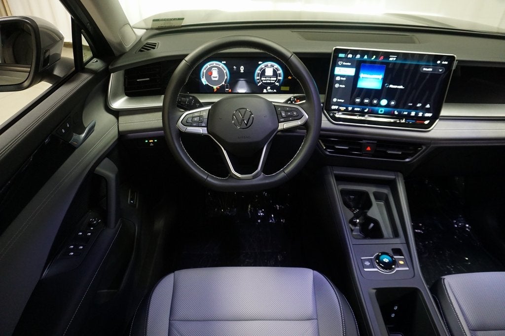 2025 Volkswagen Tiguan 2.0T SE