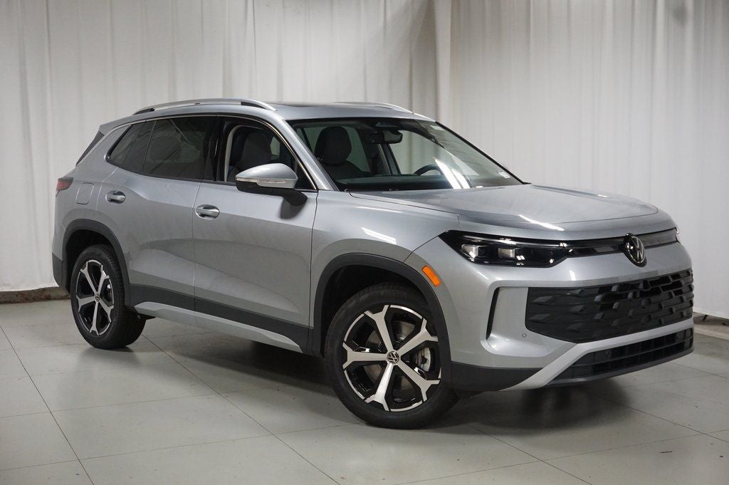 2025 Volkswagen Tiguan 2.0T SE