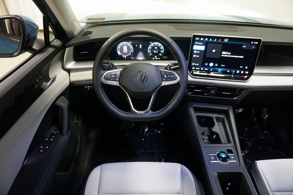 2025 Volkswagen Tiguan 2.0T SE