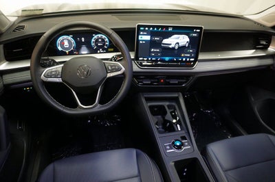 2025 Volkswagen Tiguan 2.0T SE
