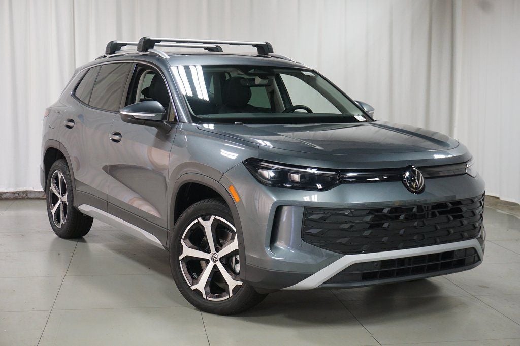 2025 Volkswagen Tiguan 2.0T SE