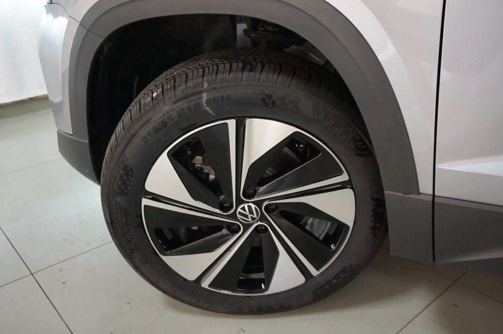 2025 Volkswagen Taos 1.5T SE