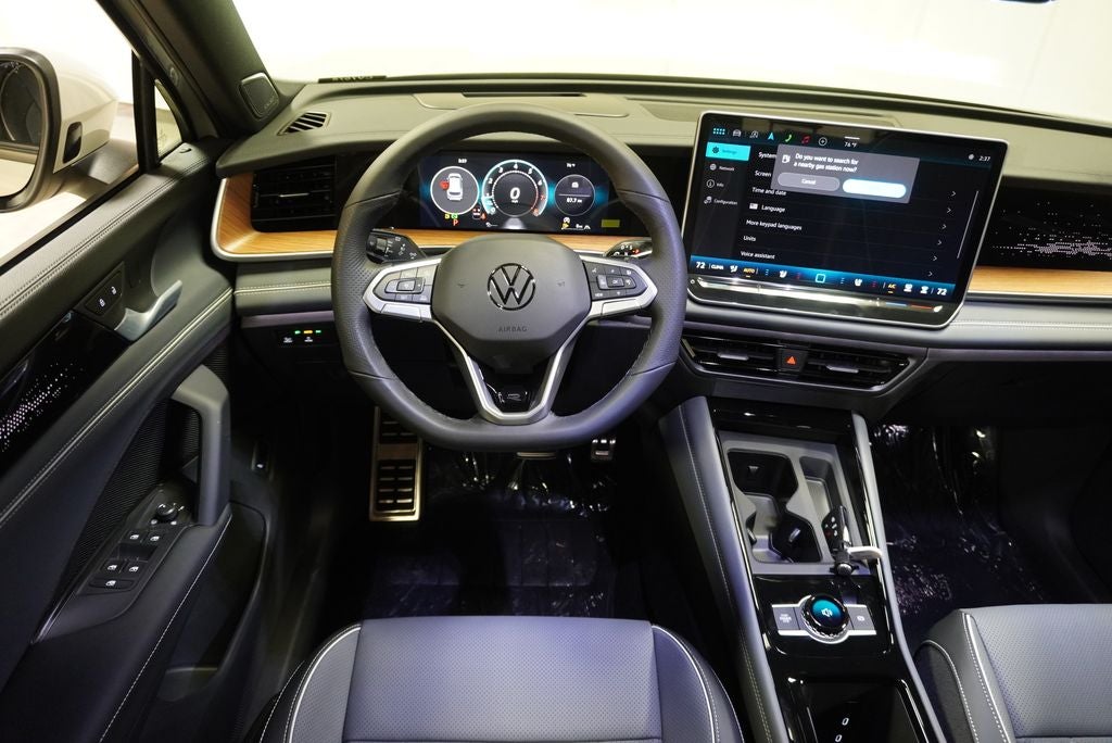 2026 Volkswagen Tiguan 2.0T SEL R-Line Turbo