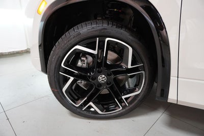 2026 Volkswagen Tiguan 2.0T SEL R-Line Turbo