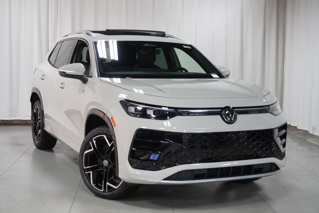 2026 Volkswagen Tiguan 2.0T SEL R-Line Turbo