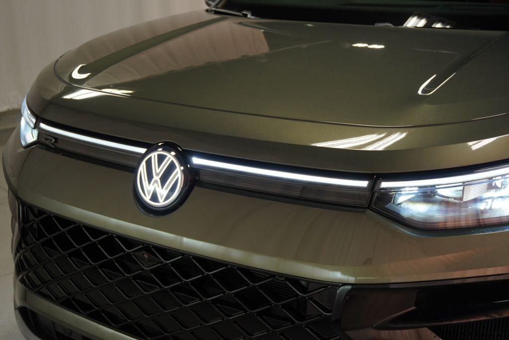 2026 Volkswagen Tiguan 2.0T SEL R-Line Turbo