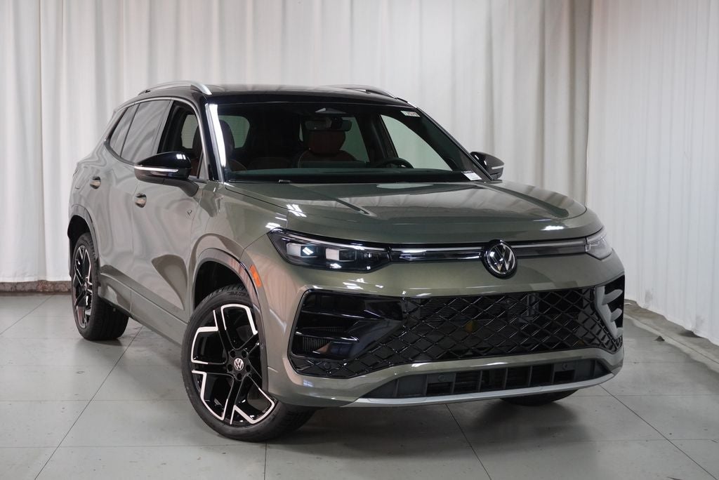 2026 Volkswagen Tiguan 2.0T SEL R-Line Turbo