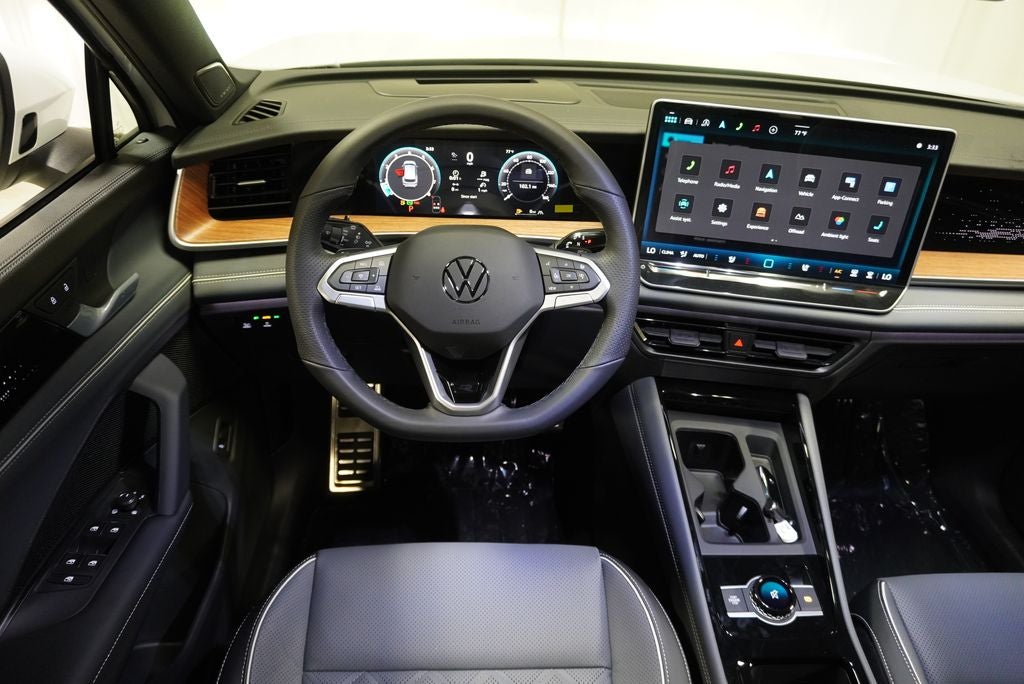 2026 Volkswagen Tiguan 2.0T SEL R-Line Turbo