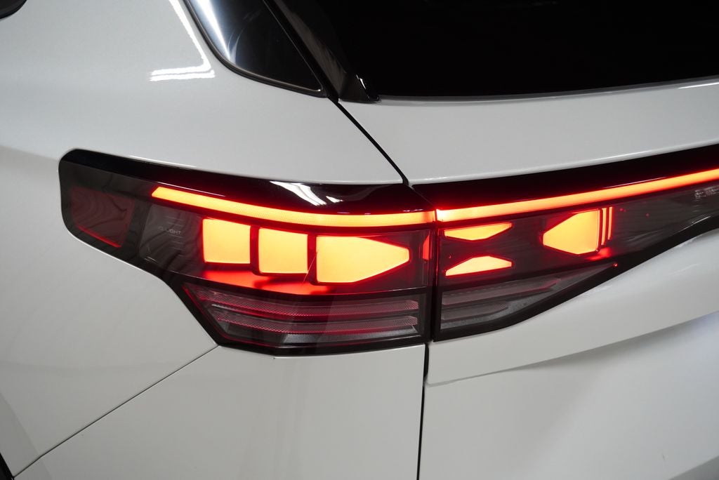 2026 Volkswagen Tiguan 2.0T SEL R-Line Turbo