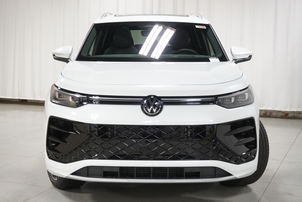 2026 Volkswagen Tiguan 2.0T SEL R-Line Turbo