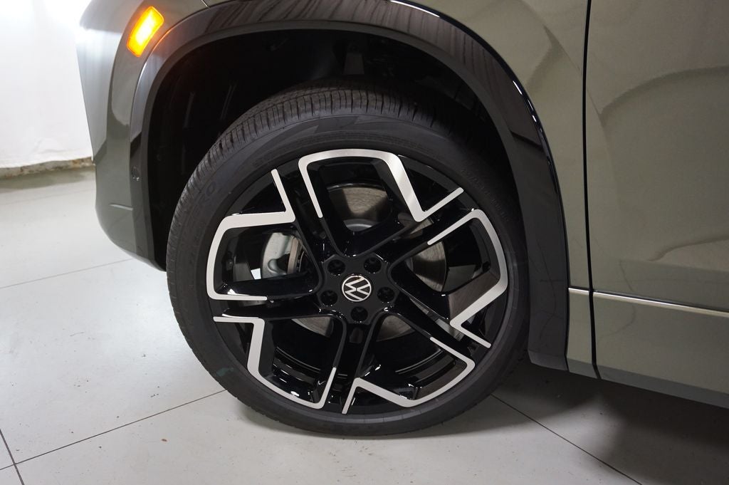 2026 Volkswagen Tiguan 2.0T SEL R-Line Turbo