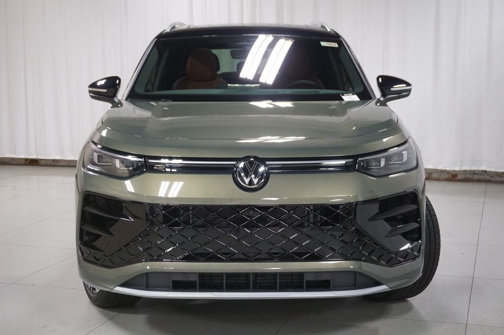 2026 Volkswagen Tiguan 2.0T SEL R-Line Turbo