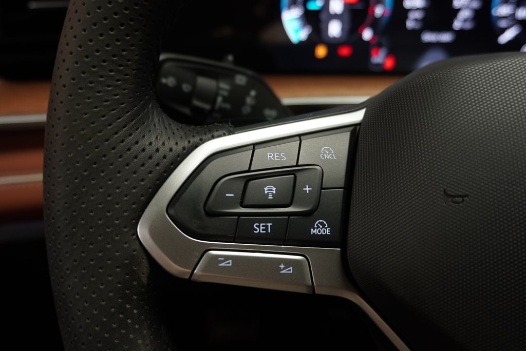 2026 Volkswagen Tiguan 2.0T SEL R-Line Turbo