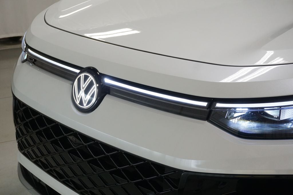 2026 Volkswagen Tiguan 2.0T SEL R-Line Turbo