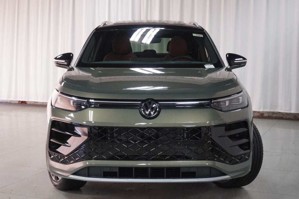 2026 Volkswagen Tiguan 2.0T SEL R-Line Turbo