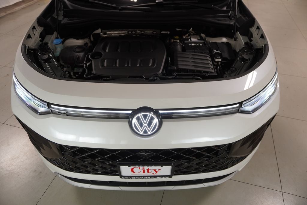 2026 Volkswagen Tiguan 2.0T SEL R-Line