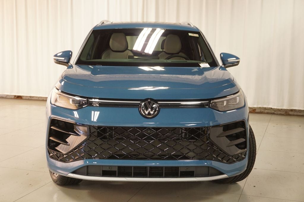 2026 Volkswagen Tiguan 2.0T SEL R-Line Turbo