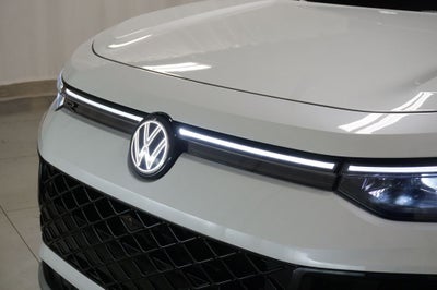 2026 Volkswagen Tiguan 2.0T SEL R-Line Turbo