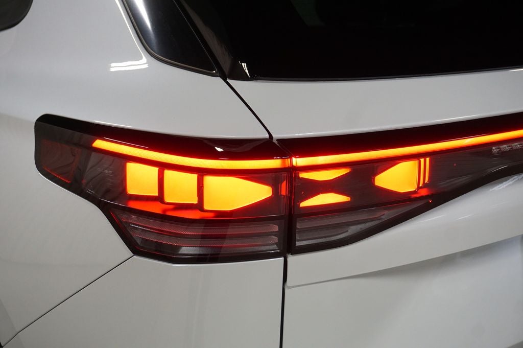 2026 Volkswagen Tiguan 2.0T SEL R-Line Turbo