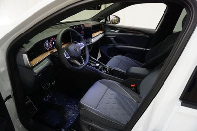 2026 Volkswagen Tiguan 2.0T SEL R-Line Turbo