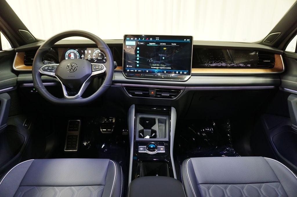 2026 Volkswagen Tiguan 2.0T SEL R-Line Turbo