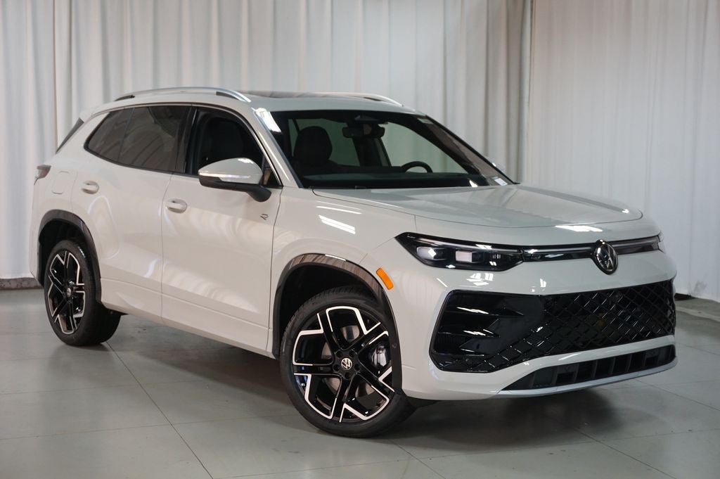 2026 Volkswagen Tiguan 2.0T SEL R-Line Turbo