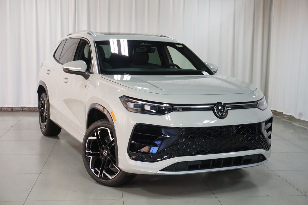 2026 Volkswagen Tiguan 2.0T SEL R-Line Turbo