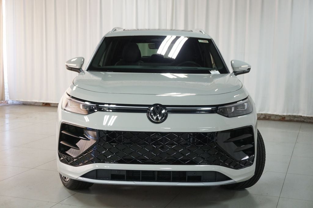 2026 Volkswagen Tiguan 2.0T SEL R-Line Turbo