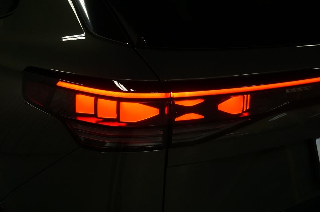 2026 Volkswagen Tiguan 2.0T SEL R-Line Turbo