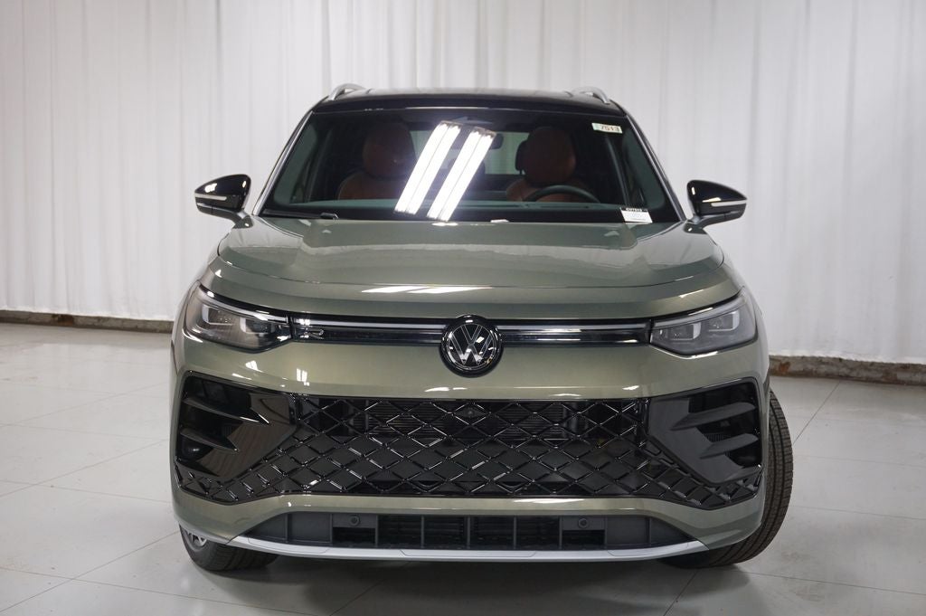 2026 Volkswagen Tiguan 2.0T SEL R-Line Turbo