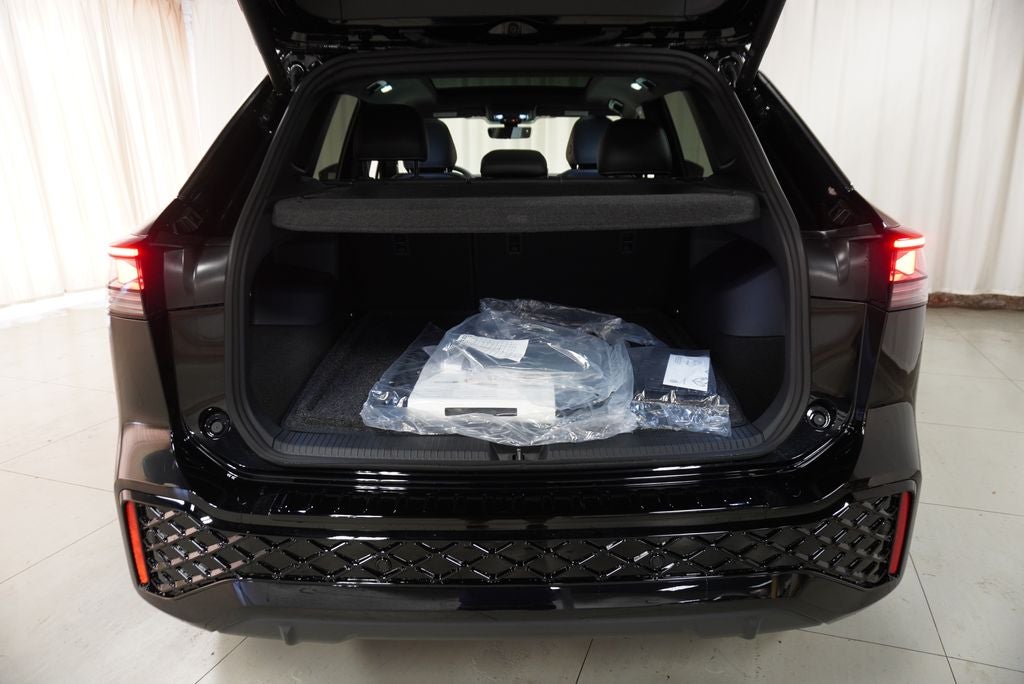 2026 Volkswagen Tiguan SEL R-Line Turbo