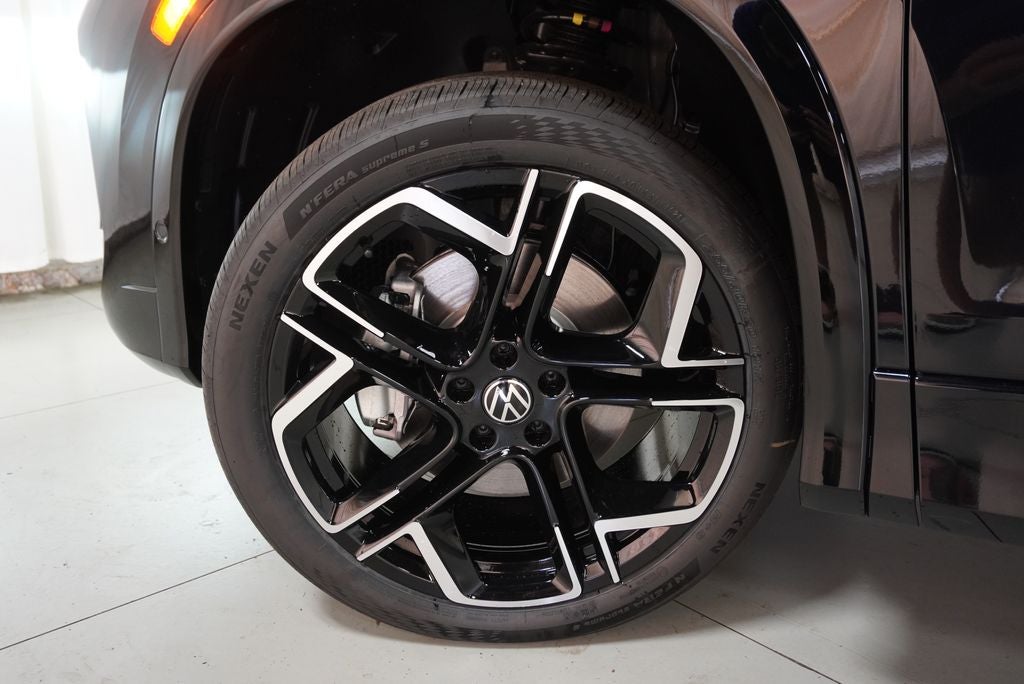 2026 Volkswagen Tiguan SEL R-Line Turbo