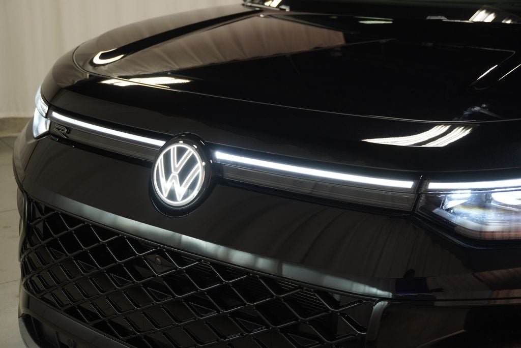2026 Volkswagen Tiguan SEL R-Line Turbo