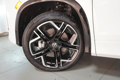 2026 Volkswagen Tiguan 2.0T SEL R-Line Turbo