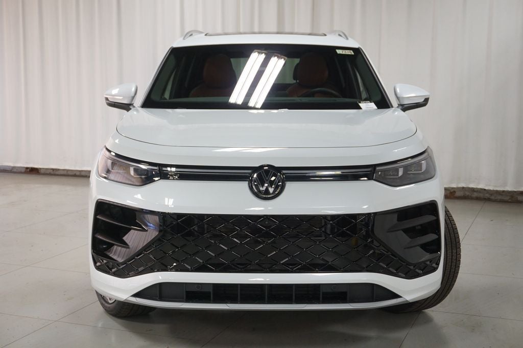 2026 Volkswagen Tiguan 2.0T SEL R-Line Turbo
