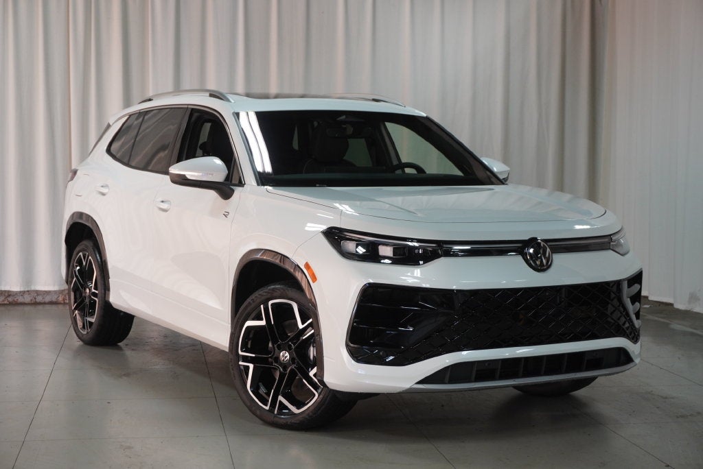 2026 Volkswagen Tiguan SEL R-Line Turbo