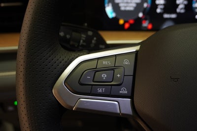 2026 Volkswagen Tiguan SEL R-Line Turbo