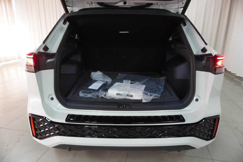 2026 Volkswagen Tiguan SEL R-Line Turbo