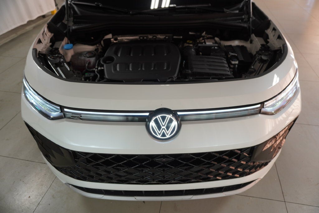 2026 Volkswagen Tiguan SEL R-Line Turbo